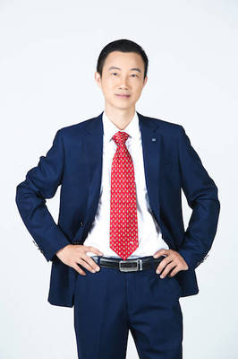 奮勇變革 | 光明乳業(yè)2016年度優(yōu)秀員工風(fēng)采展示——卓越貢獻(xiàn)獎(jiǎng)之安裝、維護(hù)與銷(xiāo)售精英